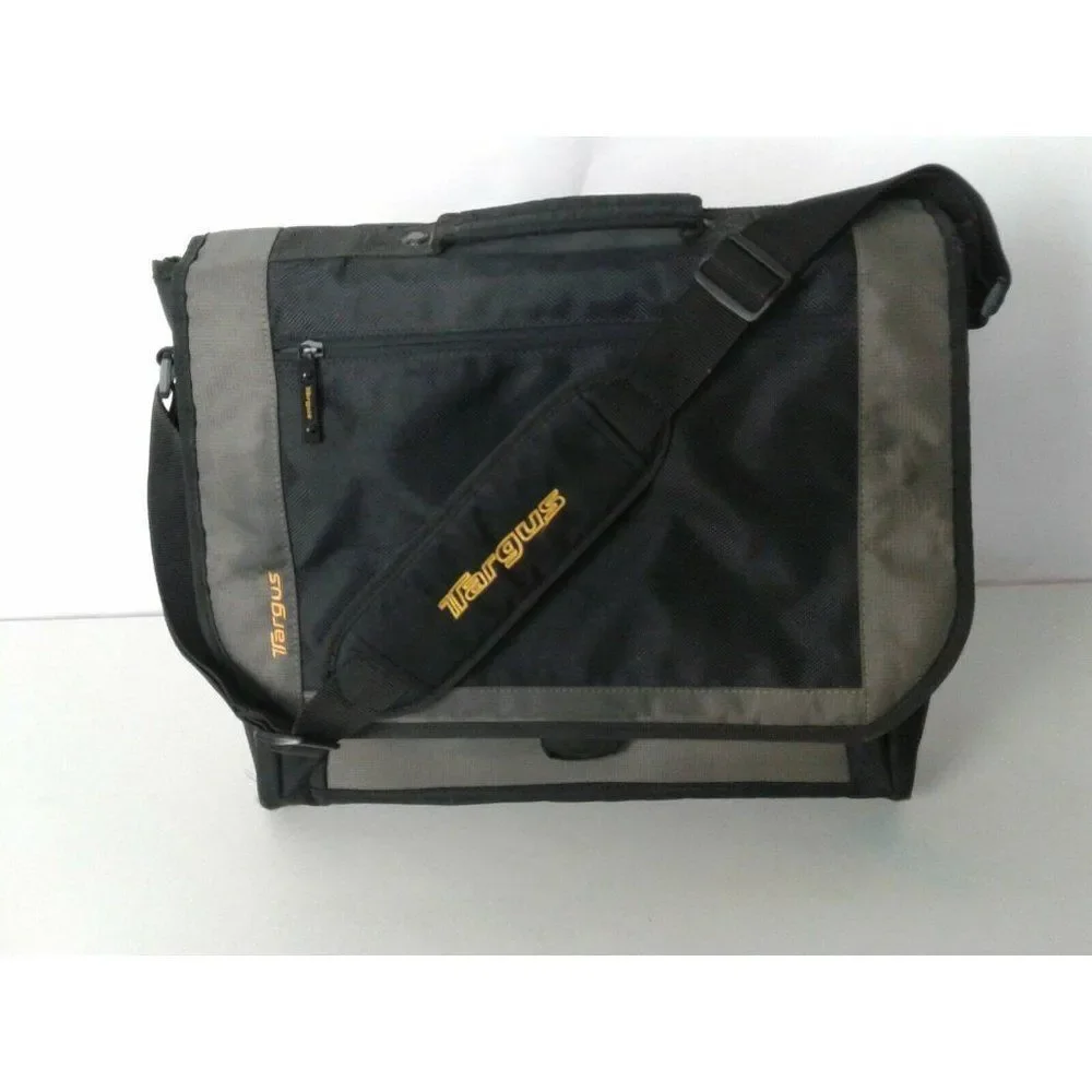 Targus  Canvas Medium‎ Computer Bag 16x11